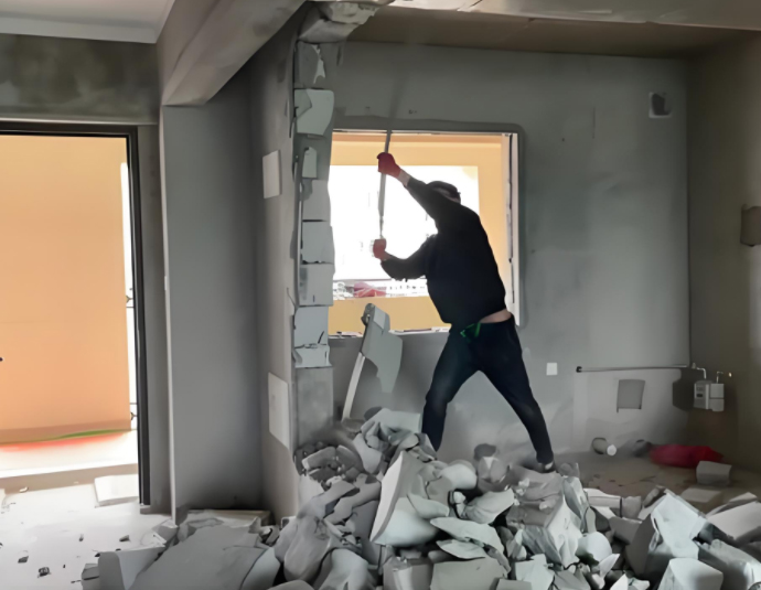 重庆专业贴砖砸墙电话